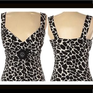 3 for $20 🛒 EN FOCUS STUDIO Sleeveles Dress